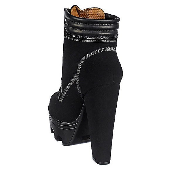 🆕Taryn | Lug Sole Lace Up Booties - Picture 6 of 7